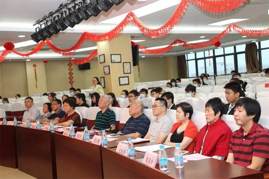 深入了解牛奶为什么会腥?热门话题 | 牛奶为什么会腥?红迪网平台